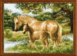 1258 Набор для вышивания Риолис "Лошадь с жеребёнком"